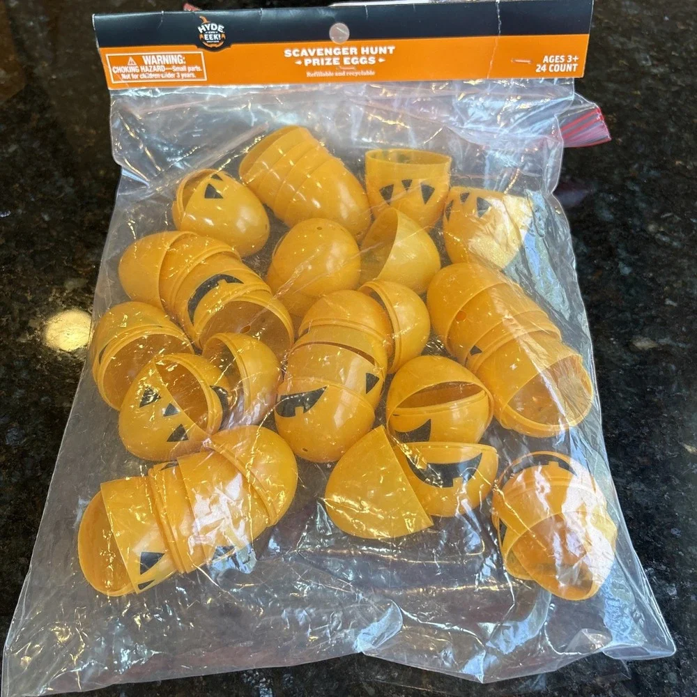 NEW Halloween Party  treat bags, fillable pumpkins, Glow In Dark Stickers